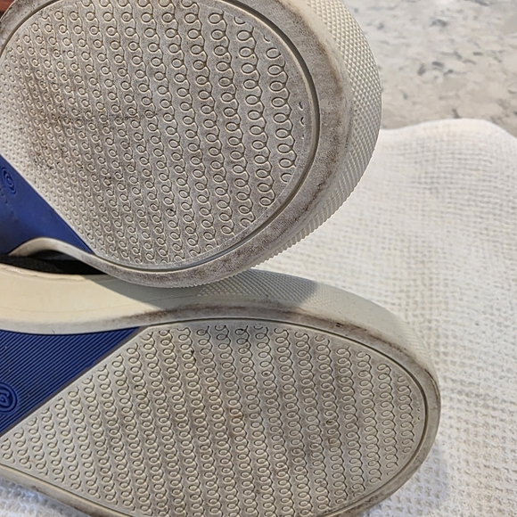 Rothy's The Kids Slip On Sneaker in the Black Size 1 EUC - Picture 13 of 15